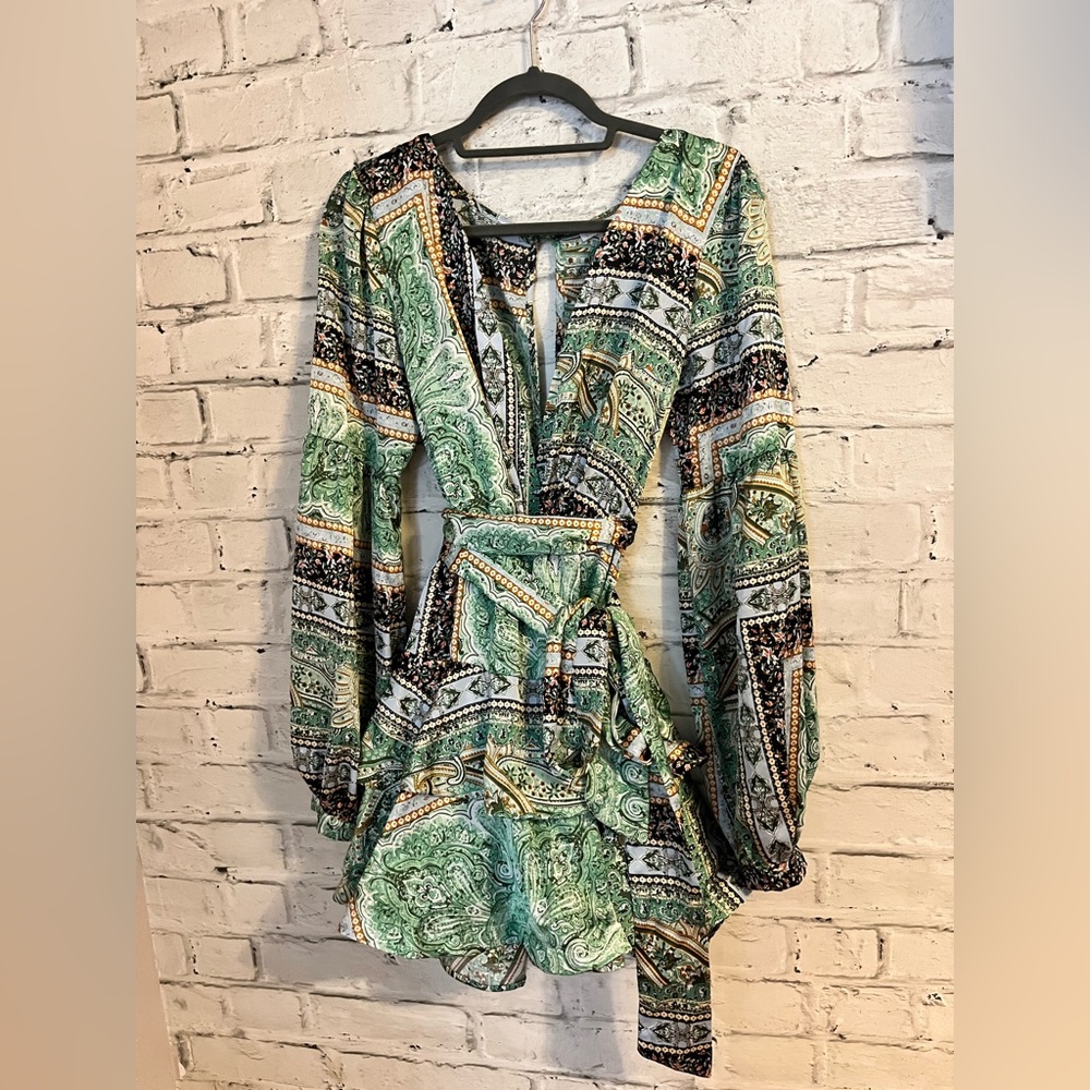 Green printed dress kelly Clarkson wore on the voice!!!